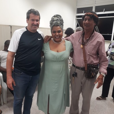 Deputada Federal Dandara e o Cacique Terena e Claudio Scarparo.