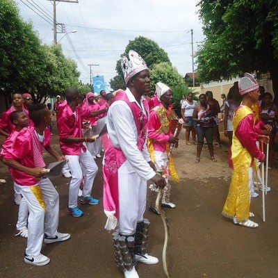 Moçambique  Camisa Rosa