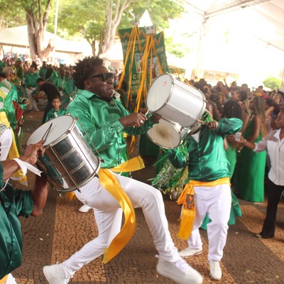Congo camisa verde