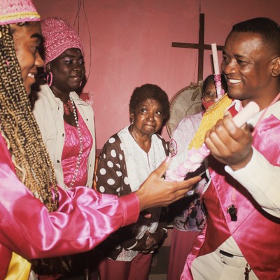 Moçambique  Camisa Rosa